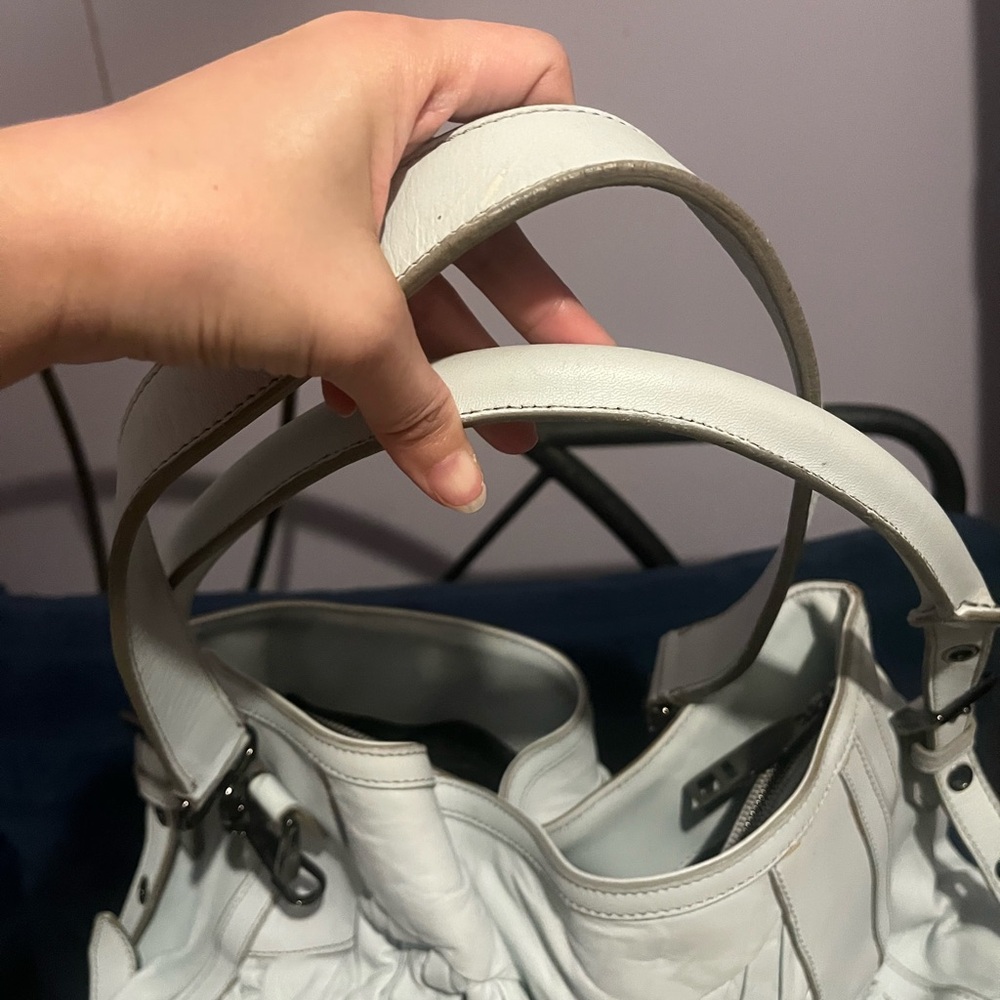 Burberry Ruffle Hobo Bag - Picture 6 of 17